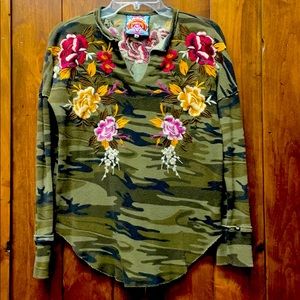 Johnny Was Cammo thermal top